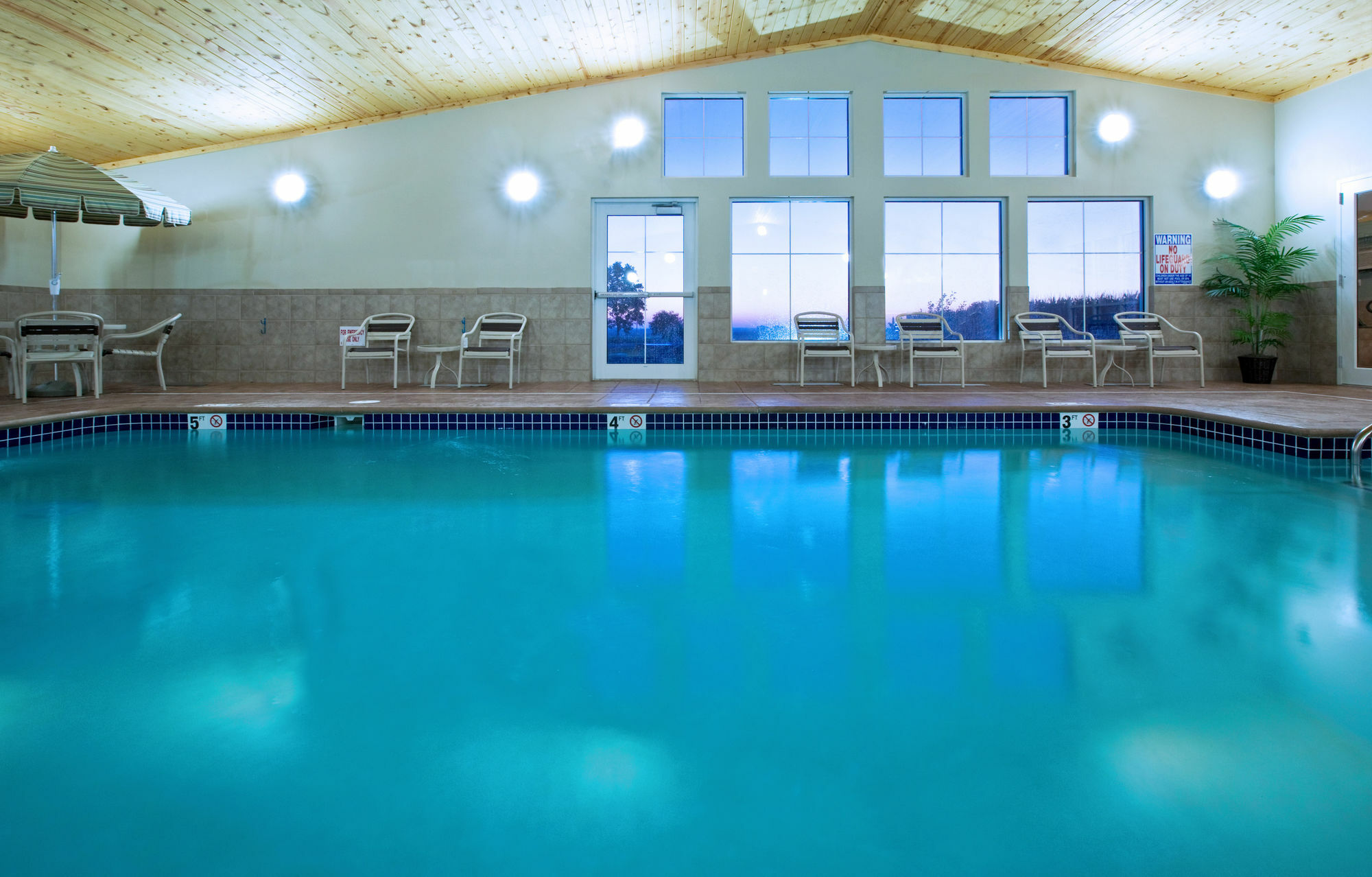 Americinn By Wyndham Anamosa Екстериор снимка